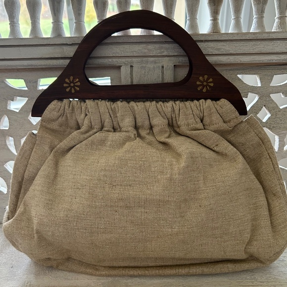 NWT BAKERS Jayden Beaded Linen Handbag Purse Wood Handles Brown Tan Metallic New - Picture 2 of 9